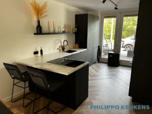woonkeuken-met-bar-aalsmeer1-scaled